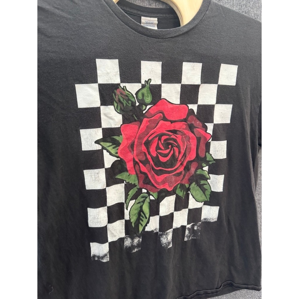 Delta Pro Weight Red Rose Checkered Graphic Tee Black XL Short Sleeve T-Shirt - Picture 6 of 8